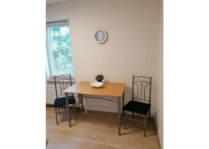 Am Waldschwimmbad 阿尔特瑙